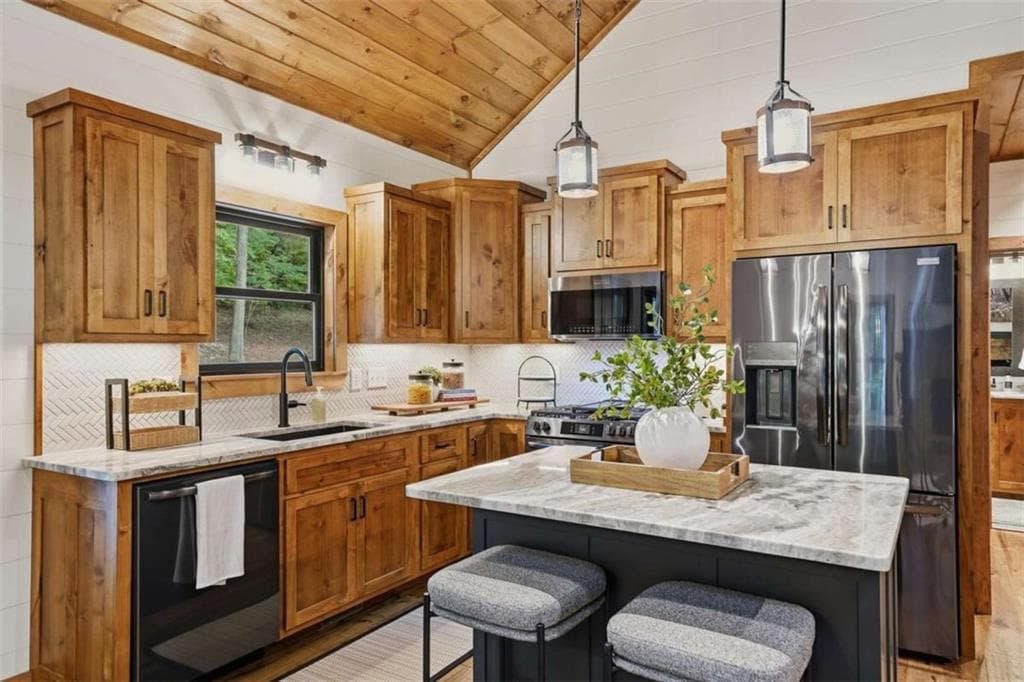 3 bedroom, 2 bathroom, 1,904 sq ft single family residence for sale at 288 Hoot Owl Hill, Morganton, GA 30560 — photo 9