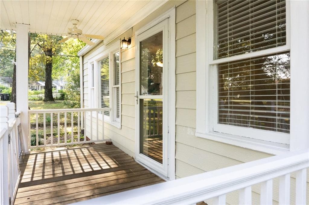 3 bedroom, 2 bathroom, 1,244 sq ft single family residence for sale at 611 Briarwood Circle, Rome, GA 30165 — photo 2