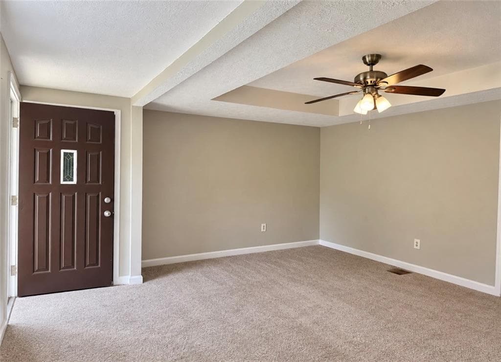 4 bedroom, 2 bathroom, 1,386 sq ft single family residence for sale at 802 Wesley Chapel Road, Villa Rica, GA 30180 — photo 3