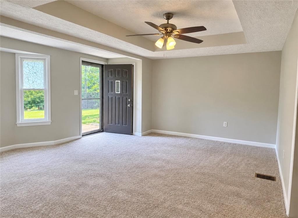 4 bedroom, 2 bathroom, 1,386 sq ft single family residence for sale at 802 Wesley Chapel Road, Villa Rica, GA 30180 — photo 4