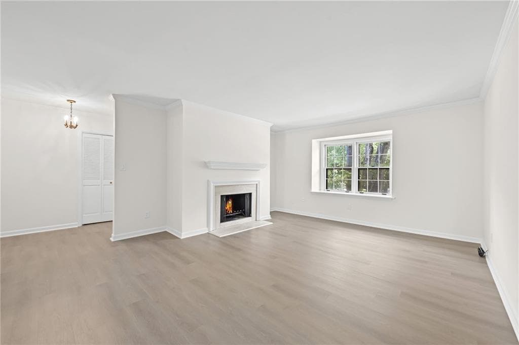 3 bedroom, 2 bathroom, 1,670 sq ft condominium for sale at 70 Chaumont Square, Atlanta, GA 30327 — photo 5