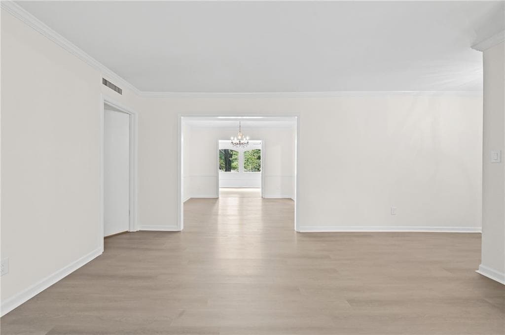 3 bedroom, 2 bathroom, 1,670 sq ft condominium for sale at 70 Chaumont Square, Atlanta, GA 30327 — photo 8