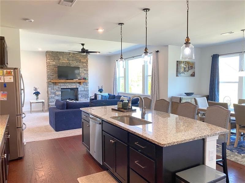 5 bedroom, 3 bathroom, 3,225 sq ft single family residence for sale at 13 Candlewood Lane, Hoschton, GA 30548 — photo 9