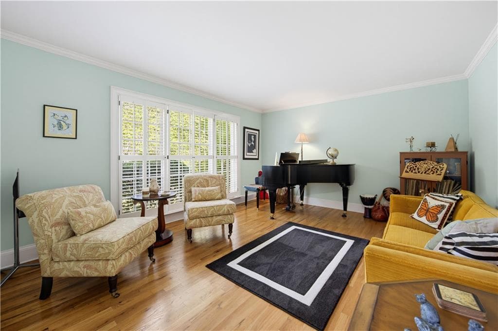 4 bedroom, 3 bathroom, 3,572 sq ft single family residence for sale at 1001 Ashebrooke Court, Marietta, GA 30068 — photo 6