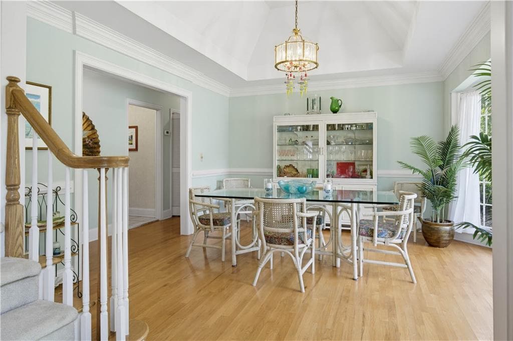4 bedroom, 3 bathroom, 3,572 sq ft single family residence for sale at 1001 Ashebrooke Court, Marietta, GA 30068 — photo 7