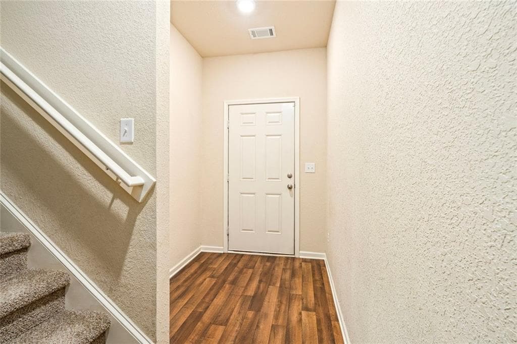 3 bedroom, 3 bathroom, 1,692 sq ft single family residence for sale at 372 Morning Drive, Athens, GA 30606 — photo 7