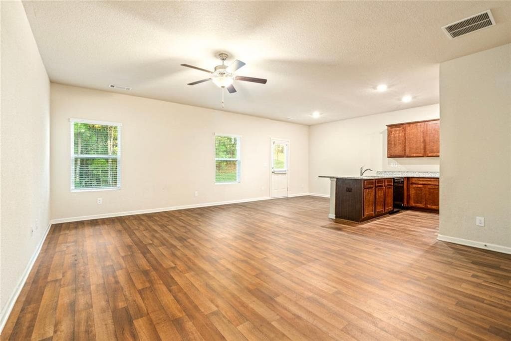 3 bedroom, 3 bathroom, 1,692 sq ft single family residence for sale at 372 Morning Drive, Athens, GA 30606 — photo 9
