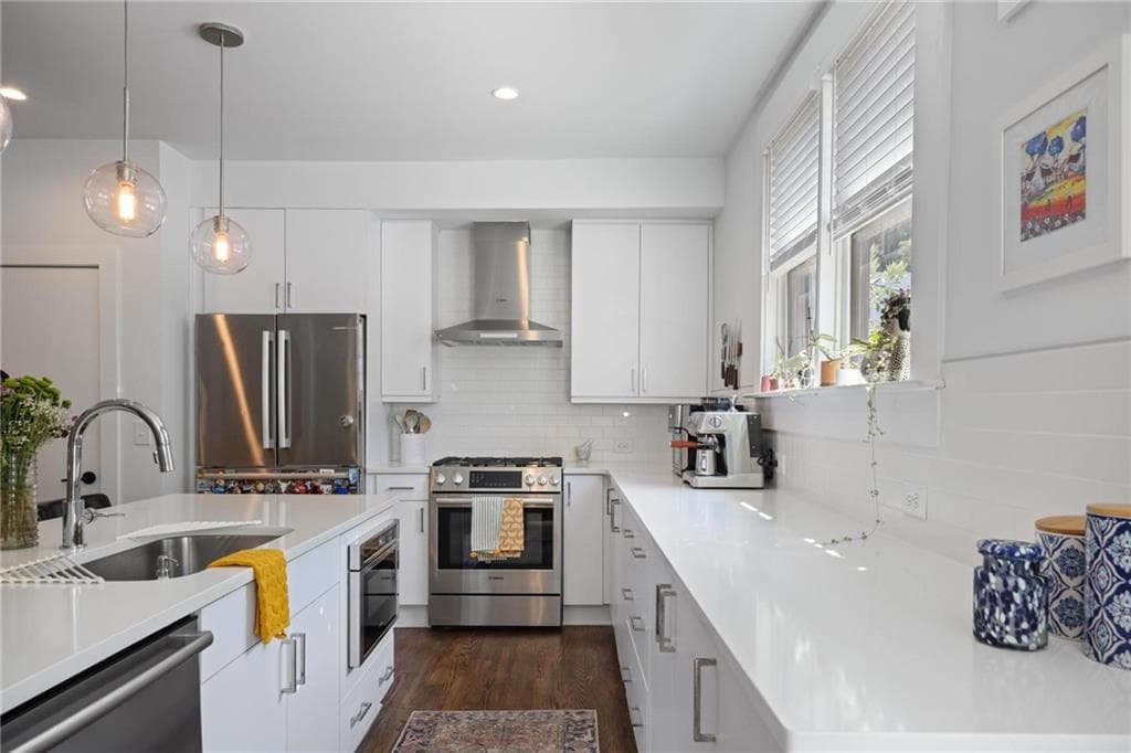 2 bedroom, 2 bathroom, 1,357 sq ft condominium for sale at 88 Peachtree Memorial Drive 2, Atlanta, GA 30309 — photo 4