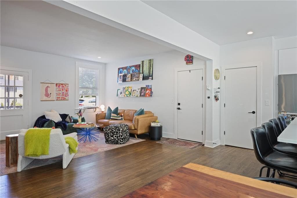 2 bedroom, 2 bathroom, 1,357 sq ft condominium for sale at 88 Peachtree Memorial Drive 2, Atlanta, GA 30309 — photo 9