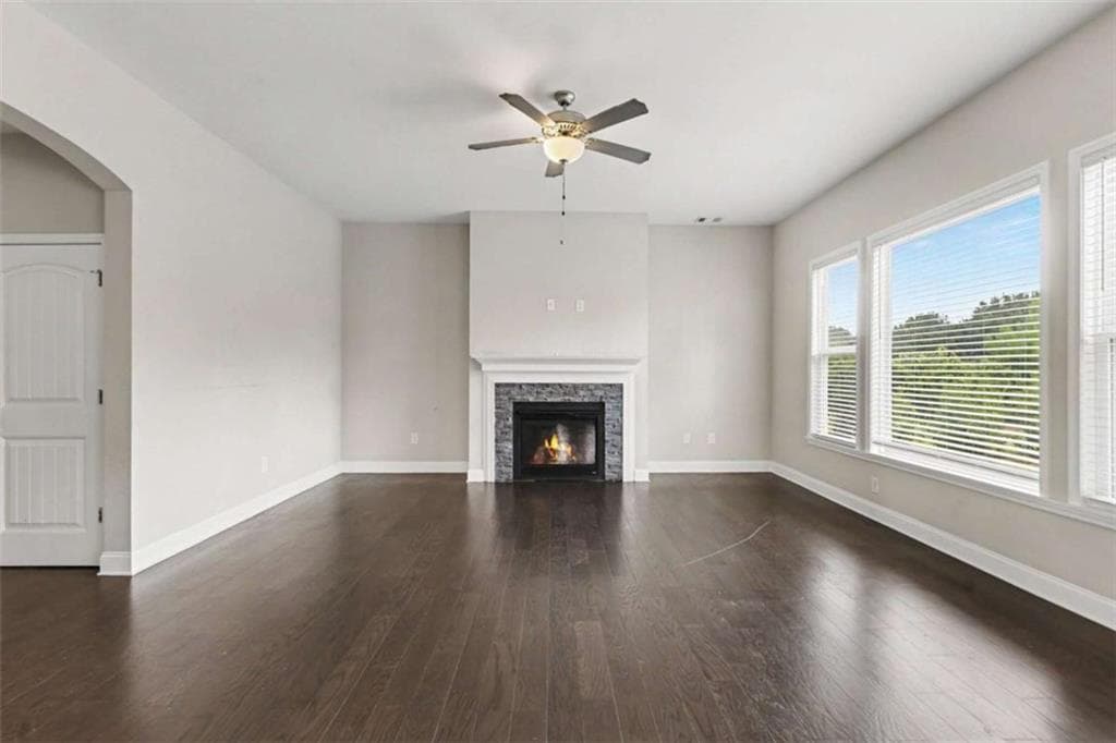 4 bedroom, 4 bathroom, 3,146 sq ft single family residence for sale at 4946 Creekside Lane, Powder Springs, GA 30127 — photo 4