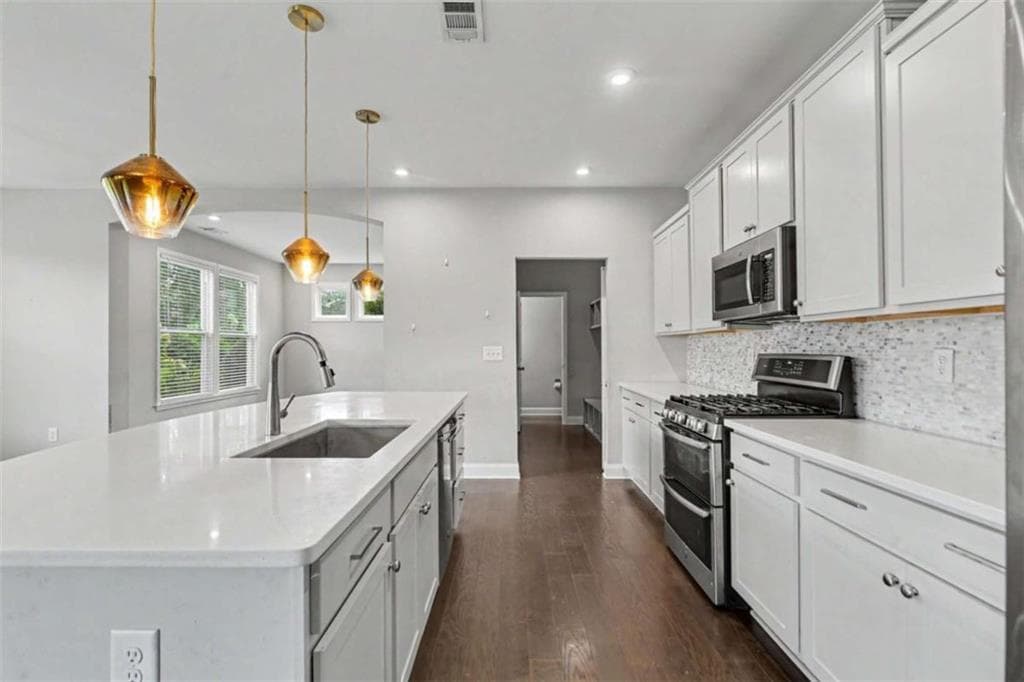 4 bedroom, 4 bathroom, 3,146 sq ft single family residence for sale at 4946 Creekside Lane, Powder Springs, GA 30127 — photo 9
