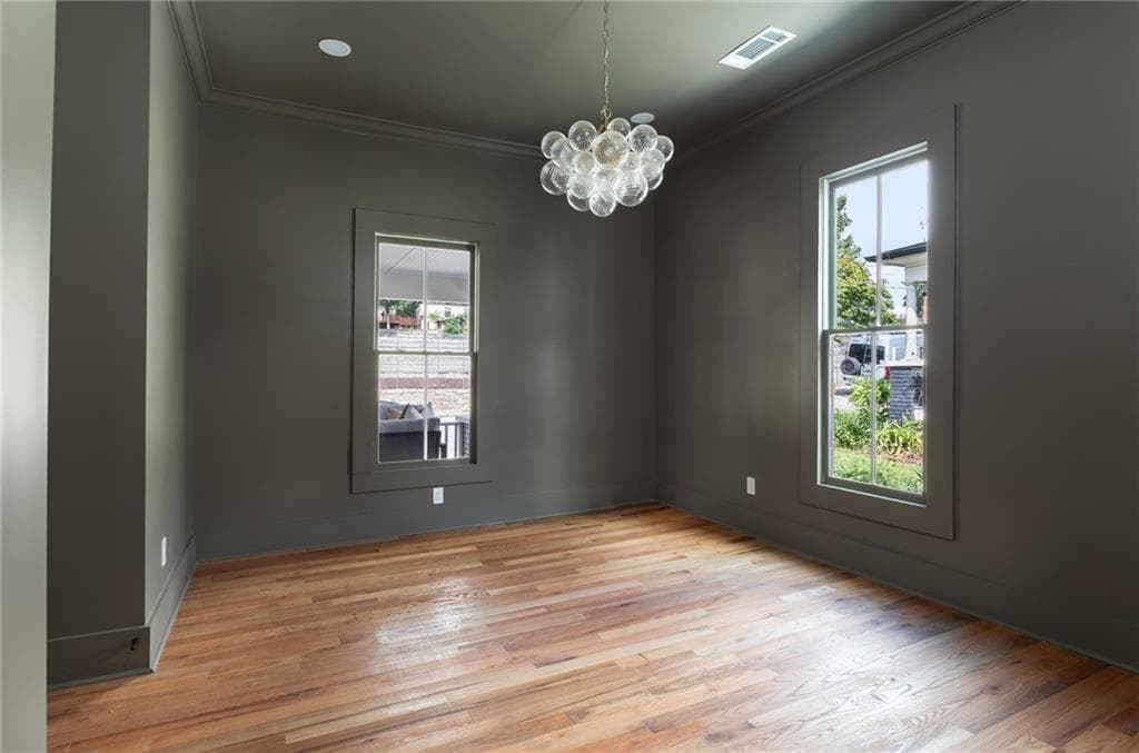 5 bedroom, 4 bathroom, 2,528 sq ft single family residence under contract at 716 Oakland Avenue, Atlanta, GA 30315 — photo 8