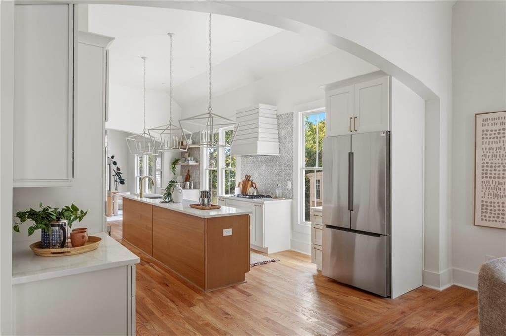 5 bedroom, 4 bathroom, 2,528 sq ft single family residence under contract at 716 Oakland Avenue, Atlanta, GA 30315 — photo 10