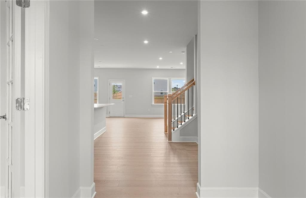 4 bedroom, 3 bathroom, 2,622 sq ft single family residence for sale at 252 Delilah Street, Mcdonough, GA 30252 — photo 4