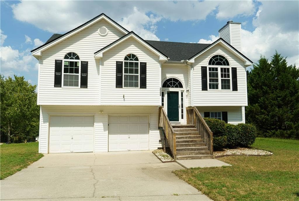 5 bedroom, 3 bathroom, 2,126 sq ft single family residence for sale at 3500 Silverton Reach, Union City, GA 30291