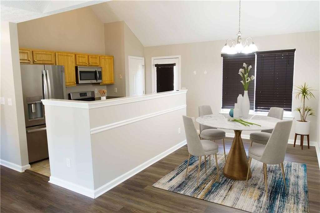 5 bedroom, 3 bathroom, 2,126 sq ft single family residence for sale at 3500 Silverton Reach, Union City, GA 30291 — photo 4