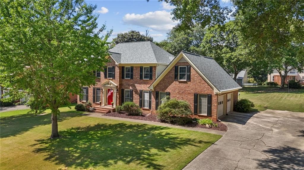 4 bedroom, 3 bathroom, 2,818 sq ft single family residence for sale at 5063 Bridgeport Lane, Peachtree Corners, GA 30092 — photo 6
