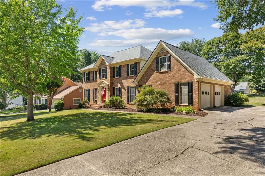 4 bedroom, 3 bathroom, 2,818 sq ft single family residence for sale at 5063 Bridgeport Lane, Peachtree Corners, GA 30092 — photo 7