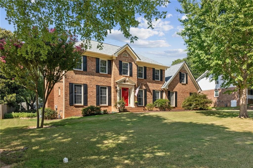 4 bedroom, 3 bathroom, 2,818 sq ft single family residence for sale at 5063 Bridgeport Lane, Peachtree Corners, GA 30092 — photo 8
