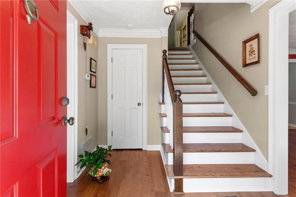4 bedroom, 3 bathroom, 2,818 sq ft single family residence for sale at 5063 Bridgeport Lane, Peachtree Corners, GA 30092 — photo 10