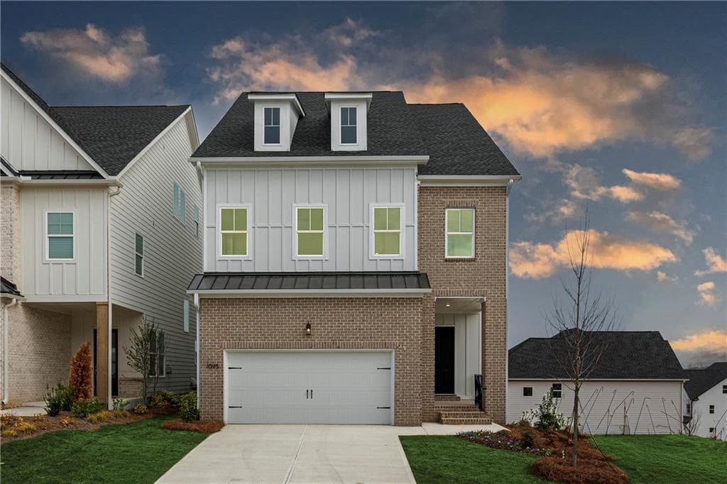 3 bedroom, 3 bathroom, 2,880 sq ft single family residence for sale at 1095 Winding Branch Drive, Canton, GA 30114 — photo 2