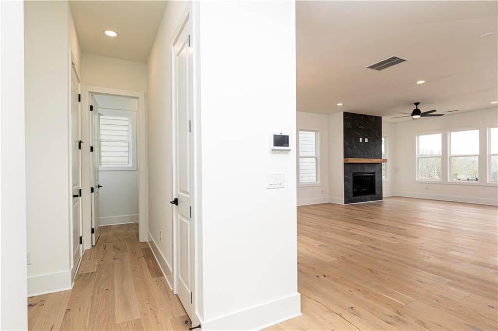 3 bedroom, 3 bathroom, 2,880 sq ft single family residence for sale at 1095 Winding Branch Drive, Canton, GA 30114 — photo 4
