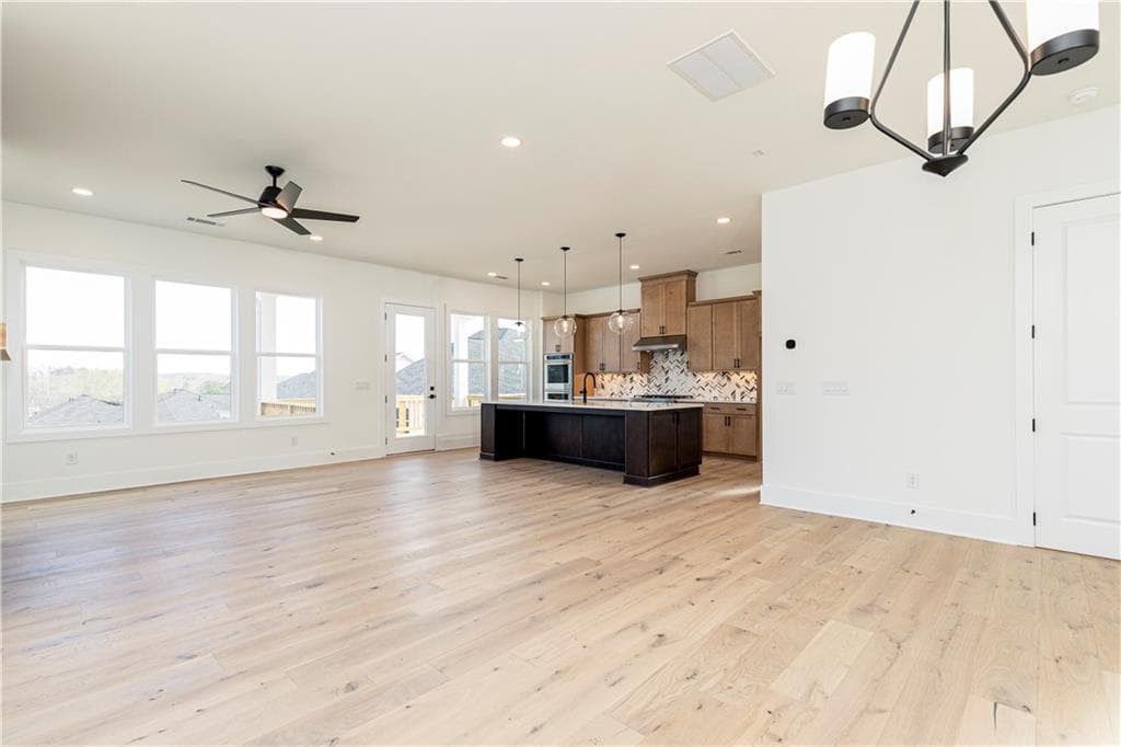 3 bedroom, 3 bathroom, 2,880 sq ft single family residence for sale at 1095 Winding Branch Drive, Canton, GA 30114 — photo 8