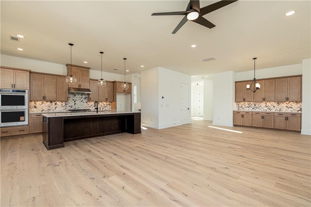 3 bedroom, 3 bathroom, 2,880 sq ft single family residence for sale at 1095 Winding Branch Drive, Canton, GA 30114 — photo 9