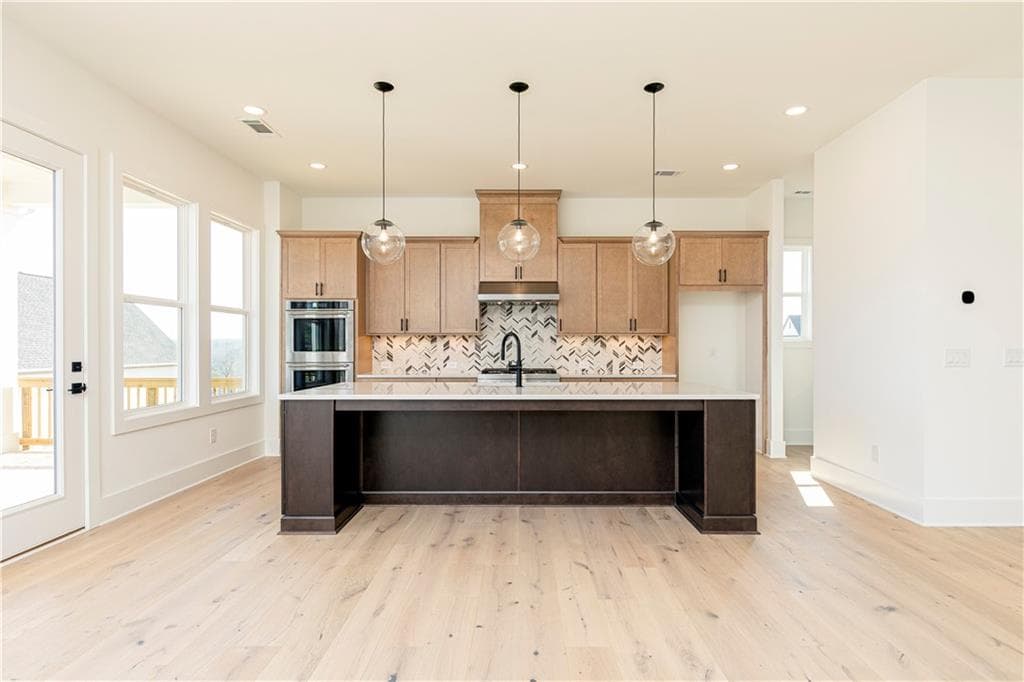 3 bedroom, 3 bathroom, 2,880 sq ft single family residence for sale at 1095 Winding Branch Drive, Canton, GA 30114 — photo 10