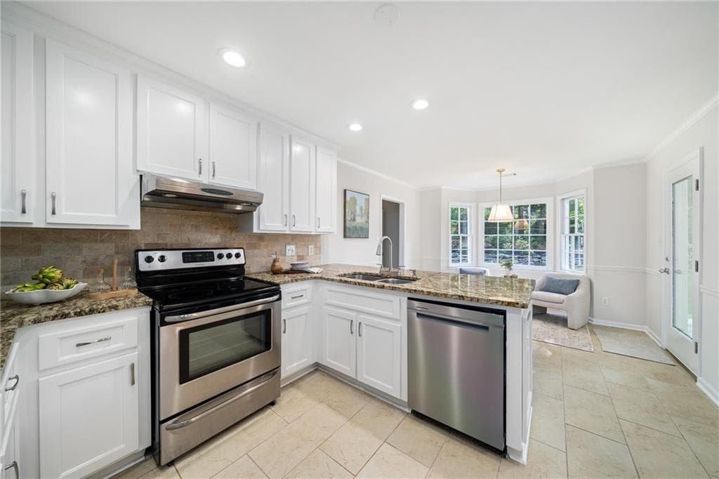 5 bedroom, 4 bathroom, 2,899 sq ft single family residence under contract at 2292 Woodsfield Lane, Marietta, GA 30062 — photo 9