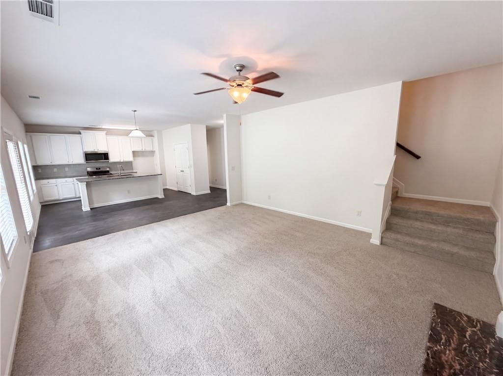 4 bedroom, 3 bathroom, 2,159 sq ft single family residence for sale at 821 Walnut Woods Drive, Braselton, GA 30517 — photo 7