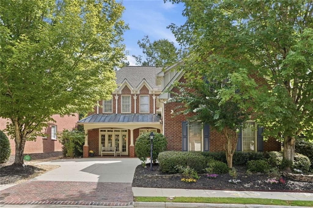 4 bedroom, 4 bathroom, 3,024 sq ft home for sale at 510 Wembley Circle, Sandy Springs, GA