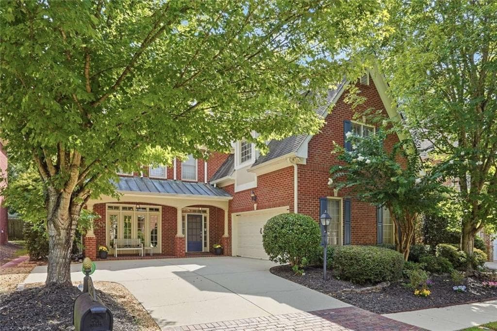 4 bedroom, 4 bathroom, 3,024 sq ft single family residence for sale at 510 Wembley Circle, Sandy Springs, GA 30328 — photo 2