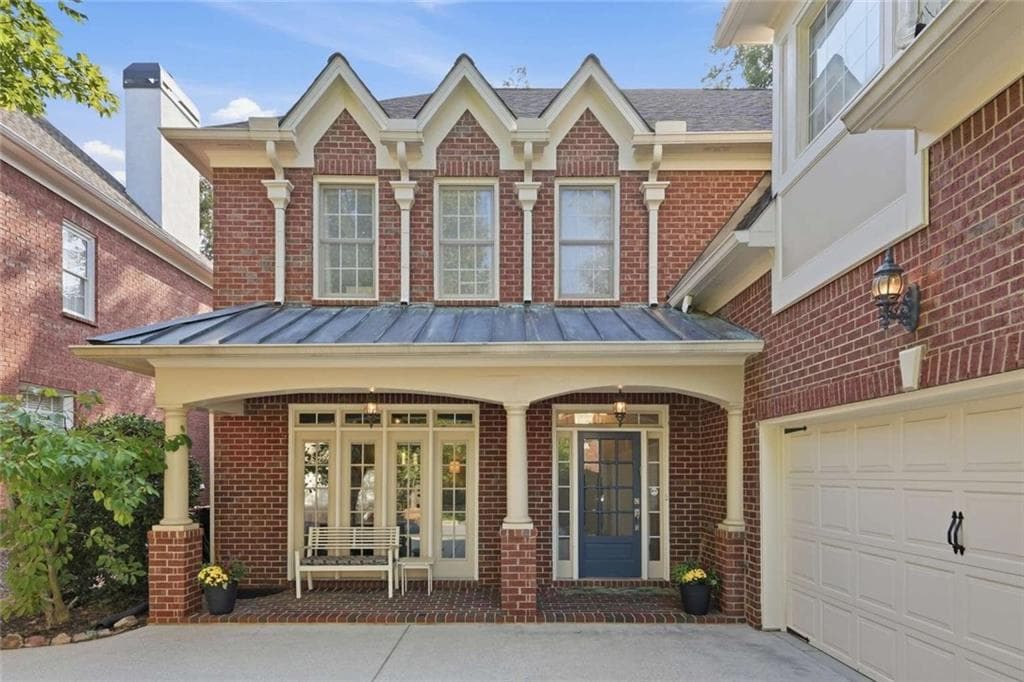 4 bedroom, 4 bathroom, 3,024 sq ft single family residence for sale at 510 Wembley Circle, Sandy Springs, GA 30328 — photo 3