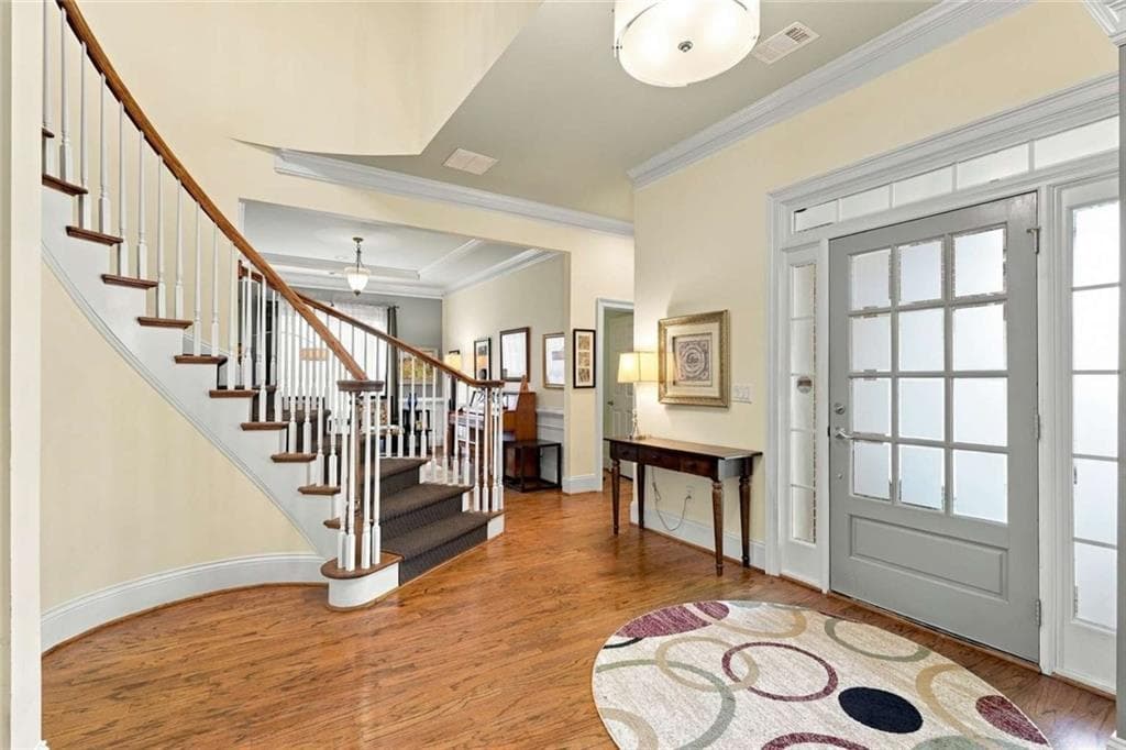 4 bedroom, 4 bathroom, 3,024 sq ft single family residence for sale at 510 Wembley Circle, Sandy Springs, GA 30328 — photo 5
