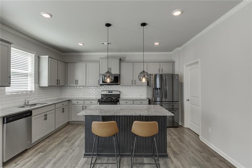 5 bedroom, 3 bathroom, 2,788 sq ft single family residence for sale at 6078 Trumpet Flower Avenue, Flowery Branch, GA 30542 — photo 7