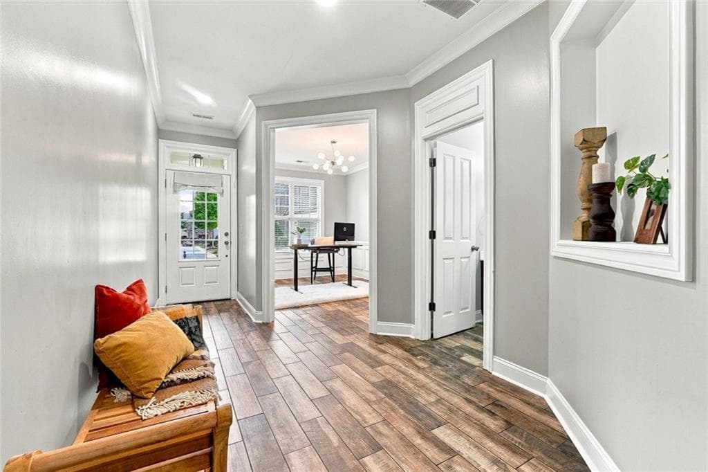 3 bedroom, 3 bathroom, 2,665 sq ft single family residence for sale at 7190 Jamestown Drive, Alpharetta, GA 30005 — photo 3