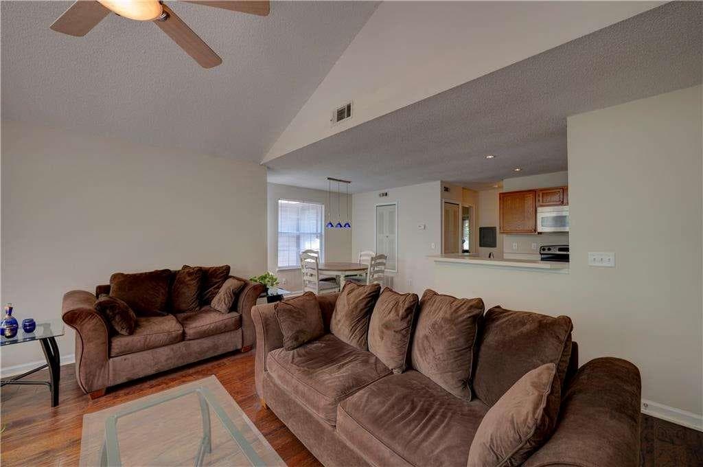 2 bedroom, 2 bathroom, 880 sq ft condominium for sale at 1315 Red Deer Way # 255, Johns Creek, GA 30022 — photo 9