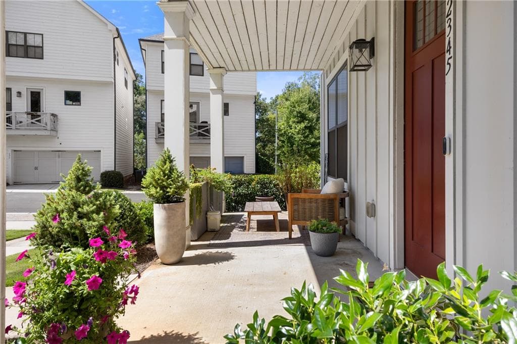 3 bedroom, 4 bathroom, 2,424 sq ft single family residence for sale at 2345 Merrilee Lane, Atlanta, GA 30317 — photo 3