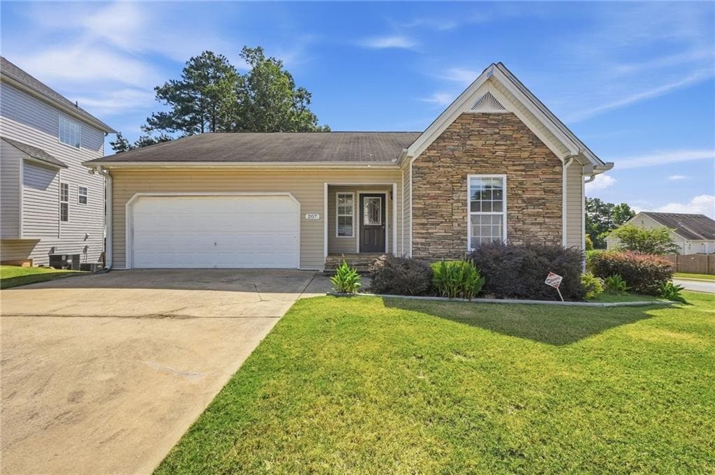 5 bedroom, 3 bathroom, 1,248 sq ft single family residence under contract at 207 Providence Drive, Dallas, GA 30157
