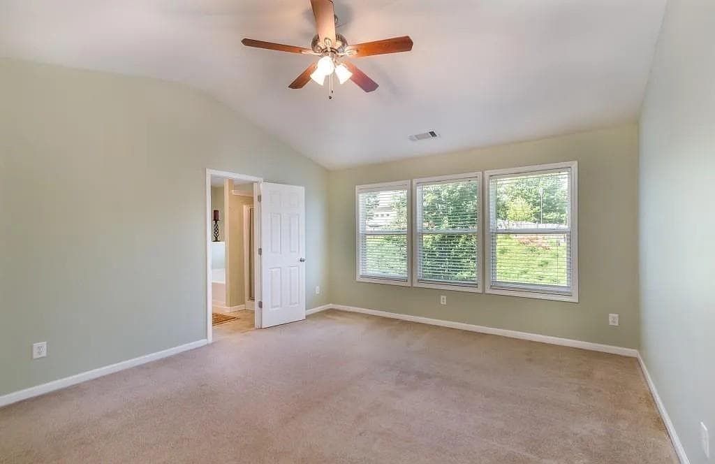 4 bedroom, 3 bathroom, 1,806 sq ft single family residence for rent at 5640 Sterling Court, Cumming, GA 30040 for $2,200 a month — photo 9