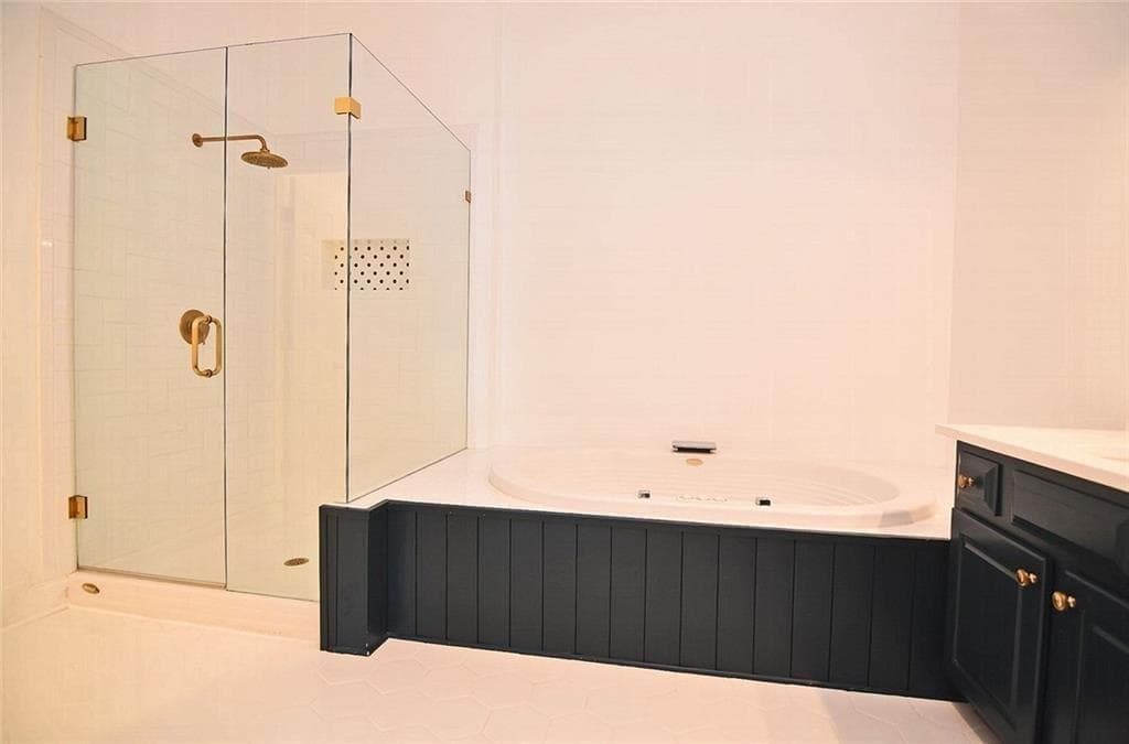 3 bedroom, 3 bathroom, 2,120 sq ft townhouse for sale at 4772 Ivy Ridge Drive, Atlanta, GA 30339 — photo 7