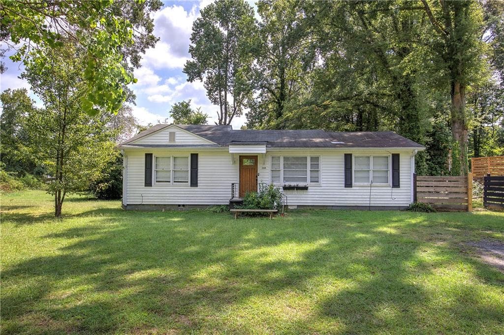3 bedroom, 1 bathroom, 1,228 sq ft single family residence for sale at 388 Due West Road, Dallas, GA 30157