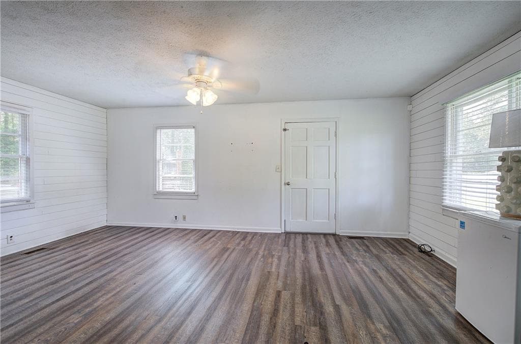 3 bedroom, 1 bathroom, 1,228 sq ft single family residence for sale at 388 Due West Road, Dallas, GA 30157 — photo 3