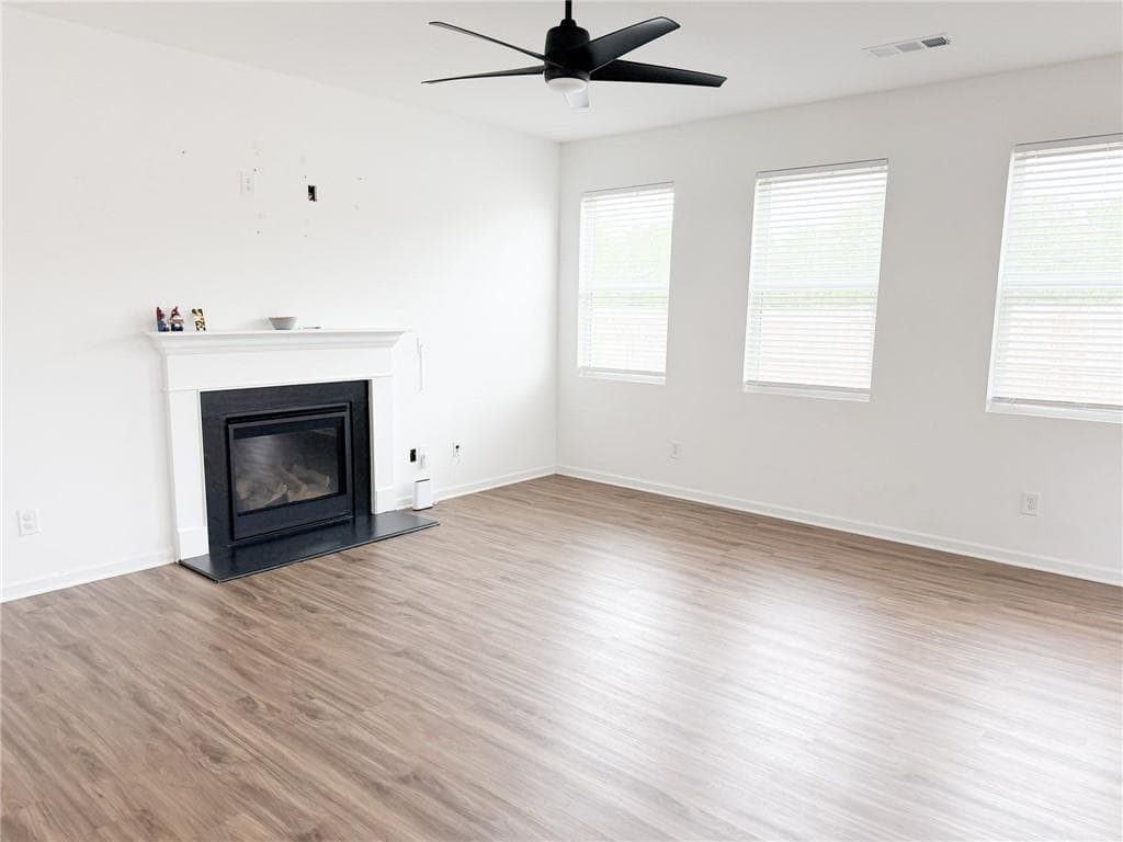 3 bedroom, 3 bathroom, 1,749 sq ft single family residence for rent at 102 Pointe Place, Dawsonville, GA 30534 for $2,300 a month — photo 7