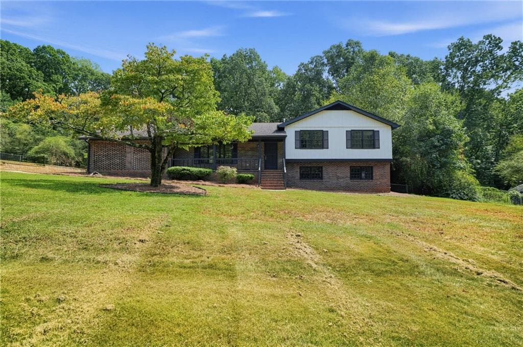 4 bedroom, 3 bathroom, 2,104 sq ft single family residence for sale at 130 Kay Circle, Covington, GA 30014