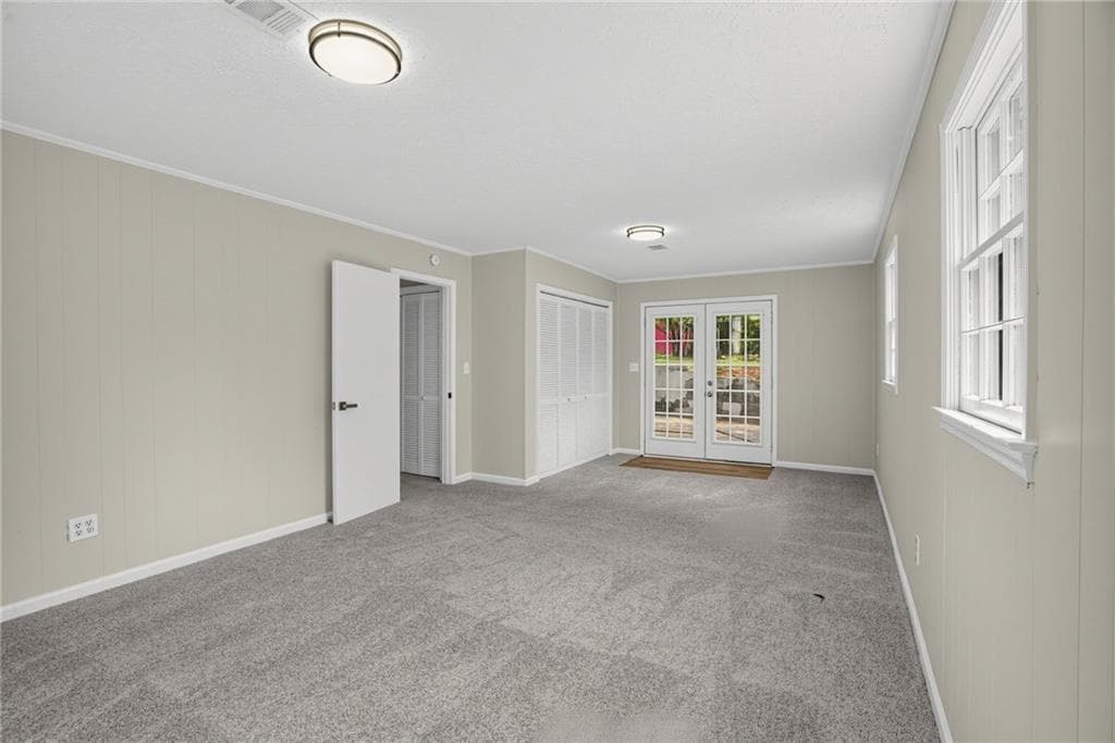 4 bedroom, 3 bathroom, 2,104 sq ft single family residence for sale at 130 Kay Circle, Covington, GA 30014 — photo 2