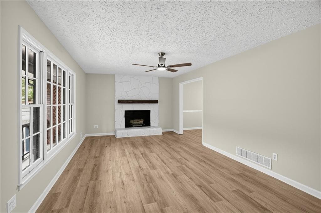 4 bedroom, 3 bathroom, 2,104 sq ft single family residence for sale at 130 Kay Circle, Covington, GA 30014 — photo 4