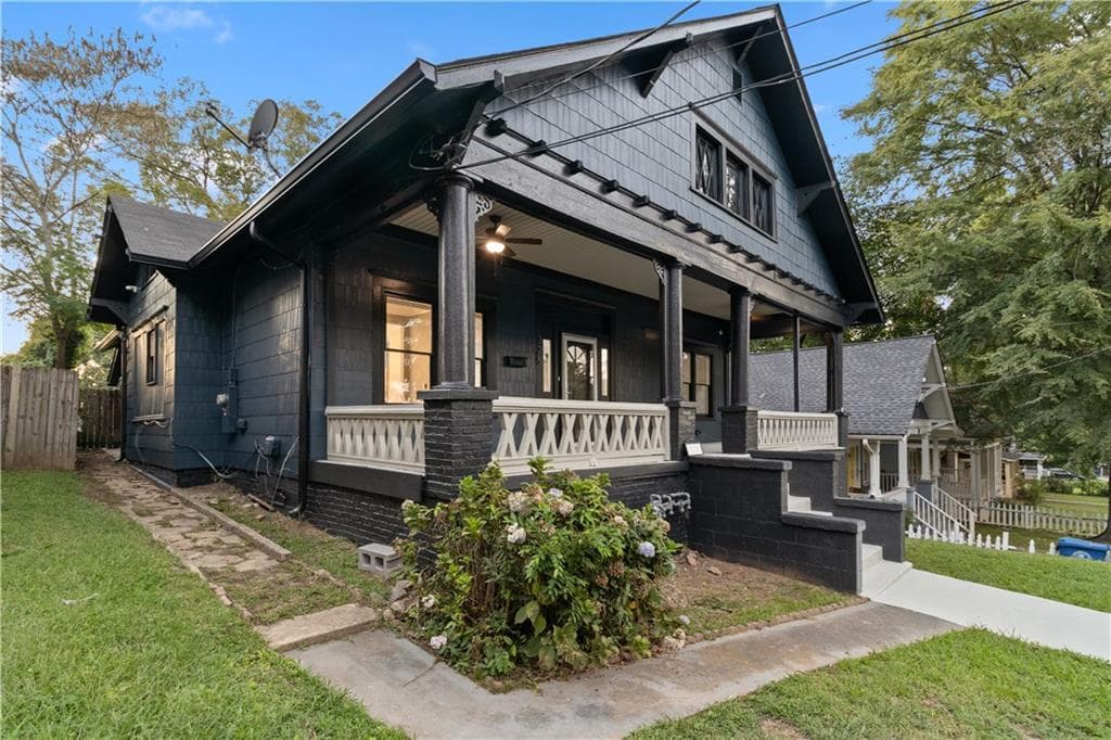 4 bedroom, 3 bathroom, 2,054 sq ft single family residence for rent at 325 Holderness Street, Atlanta, GA 30310 for $2,995 a month