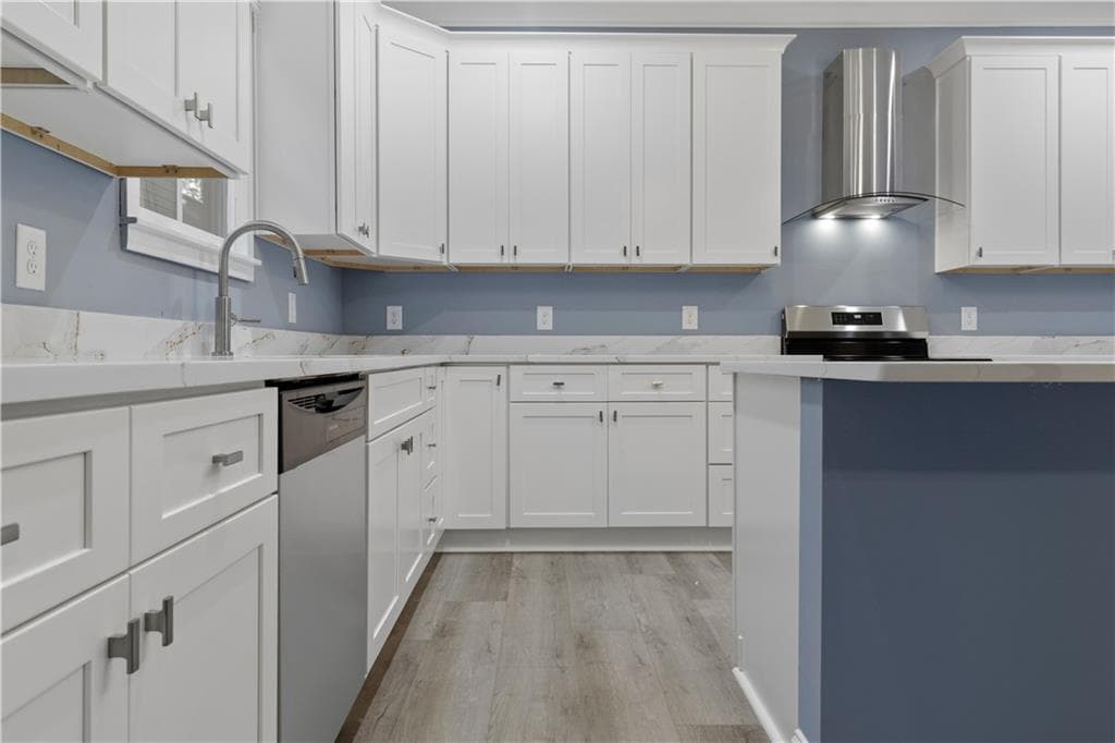 4 bedroom, 3 bathroom, 2,054 sq ft single family residence for rent at 325 Holderness Street, Atlanta, GA 30310 for $2,995 a month — photo 4